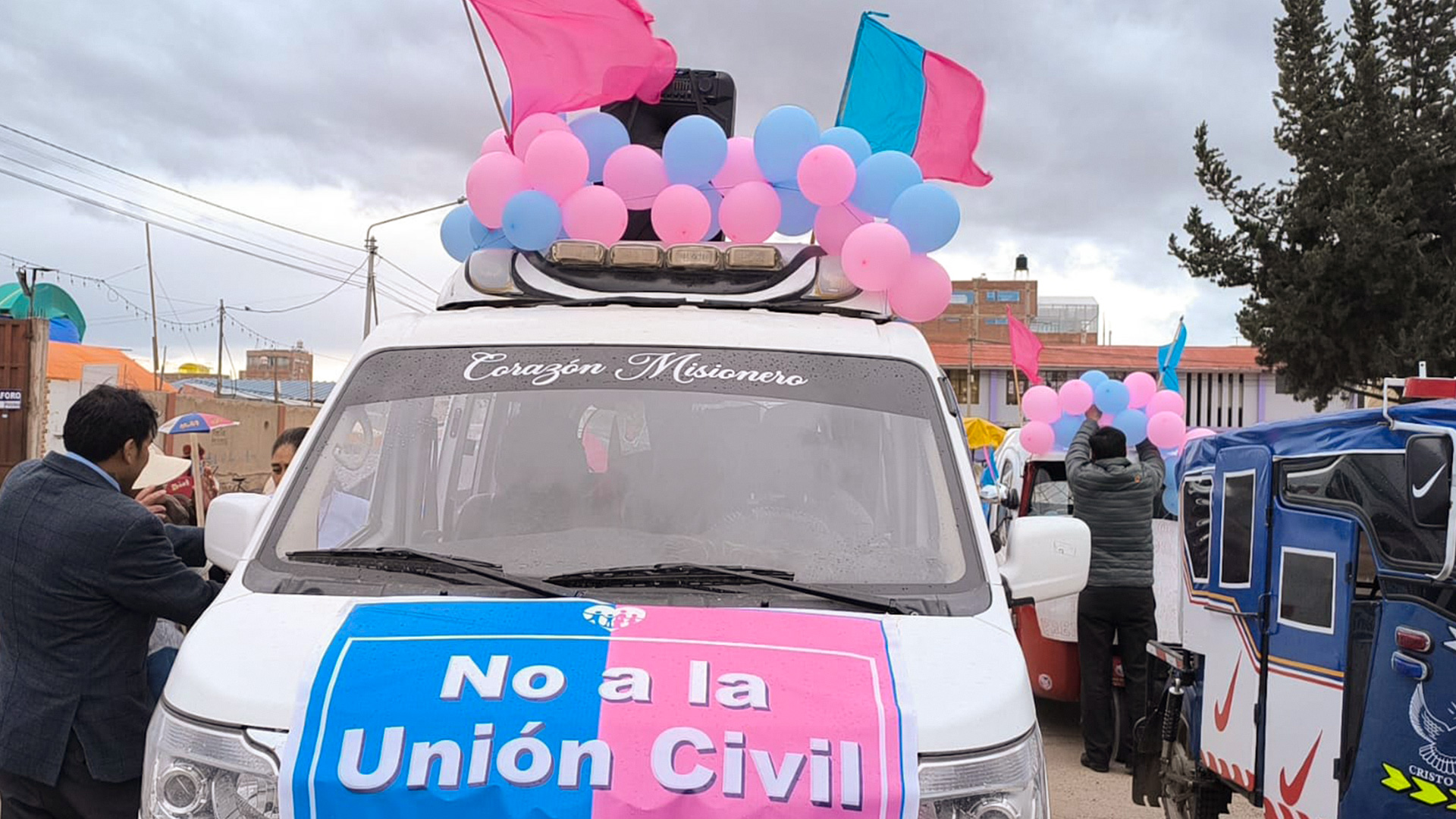 Previos-Marcha-ProFamilia-Juliaca-Puno